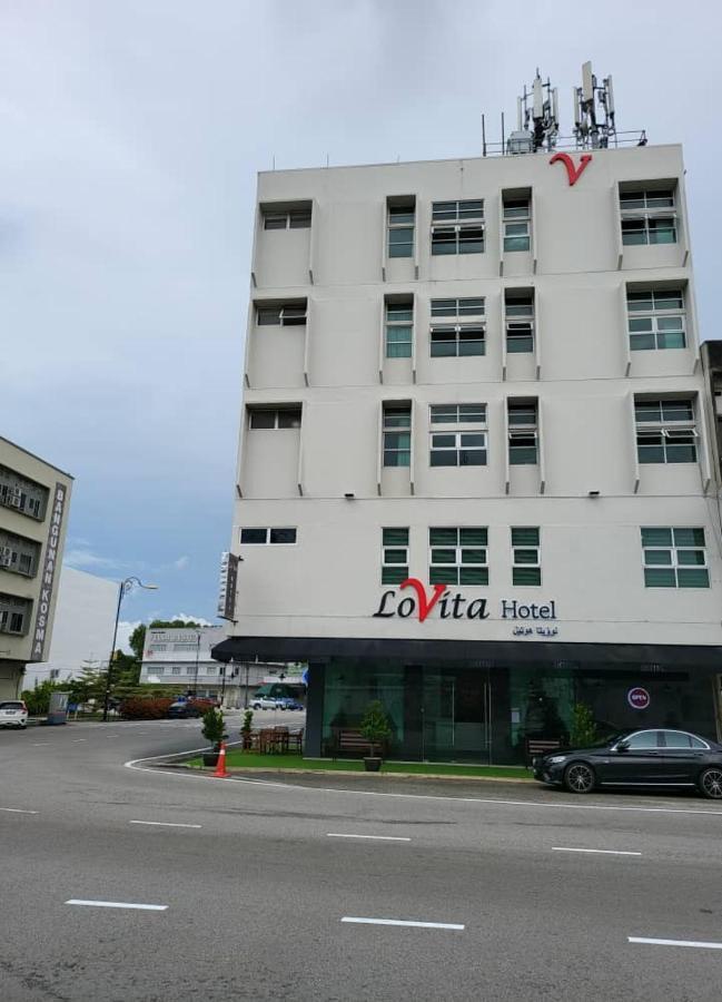 Lovita Hotel Куантан Экстерьер фото