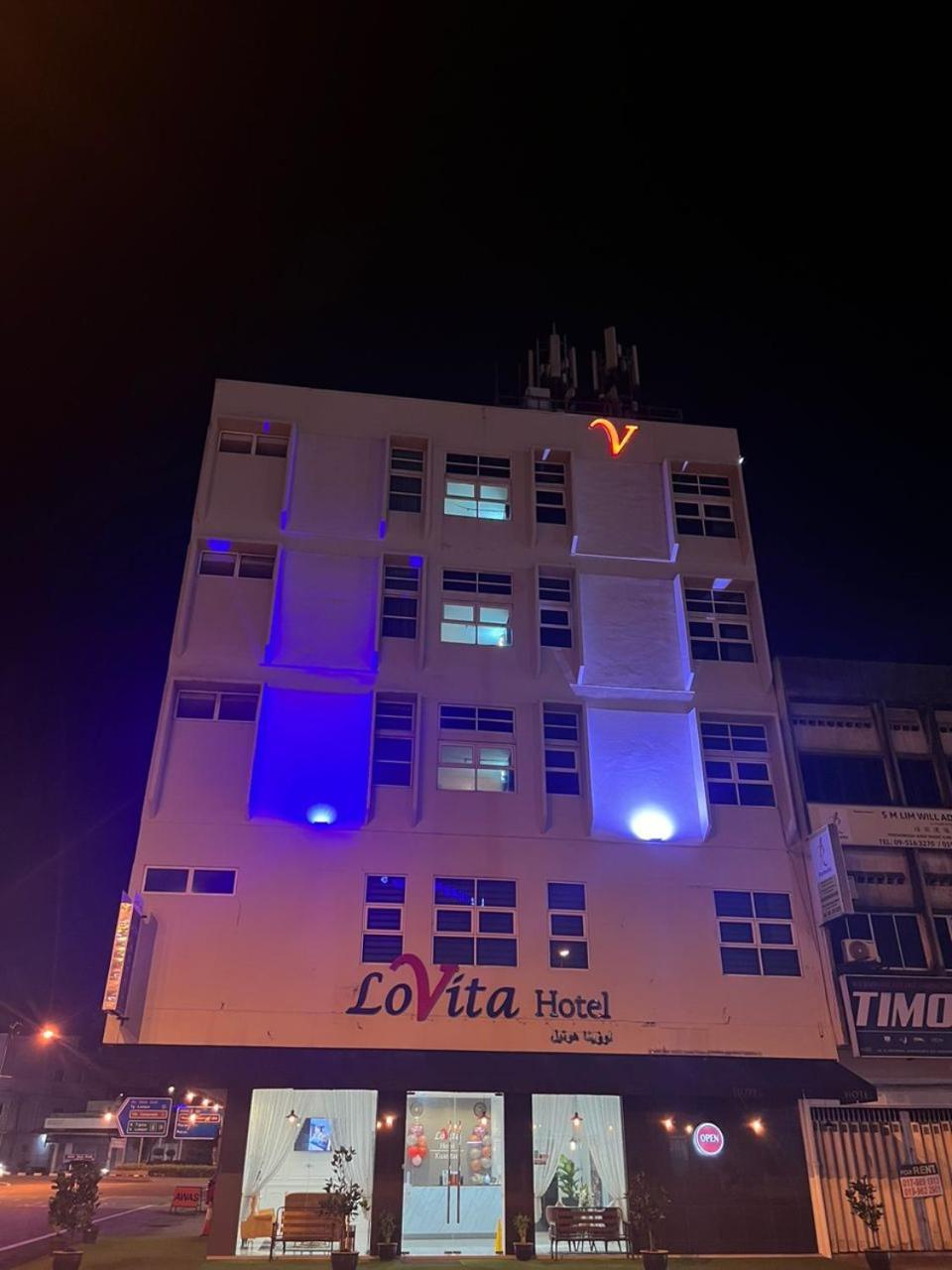 Lovita Hotel Куантан Экстерьер фото