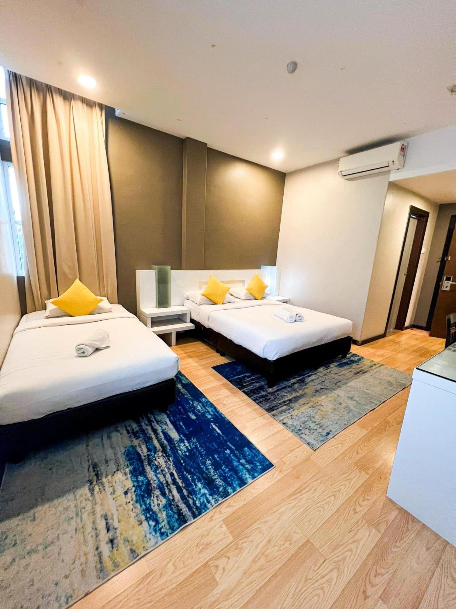 Lovita Hotel Куантан Экстерьер фото